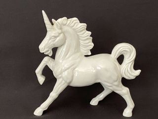 Vintage Omc Otagiri Japan White Porcelain Freestanding Unicorn Figurine