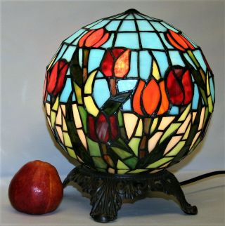 Vintage Tiffany Style Table Lamp Stained Glass Tulip Garden Design 11 "