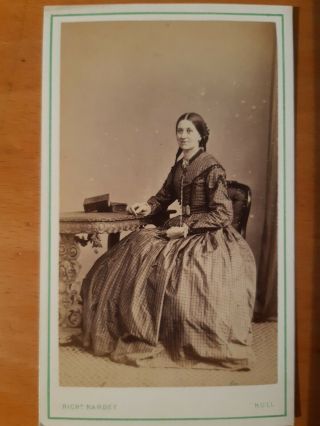 Victorian Cdv Photo Woman Lady Crinoline,  Books By Richard Hardey Of Hull