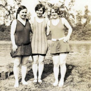 1925 Three Women Different Swimsuits Bathing Beauties