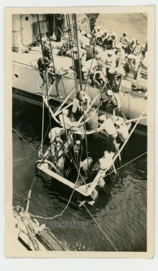 1932 Photograph China Chefoo Breakwater Changing A Screw Us Navy Photo Yantai