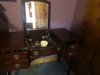 Desk/vanity / Desk With Mirror / Vanity With Mirror / Antique Desk/vanity