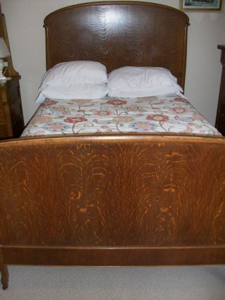 Antique Oak Full Size Bed With Wood Rails