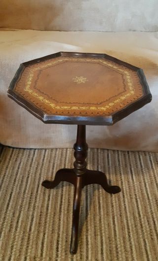 Vintage Side Antique Occasional Coffee Table With Carved Leg & Leather Top 2