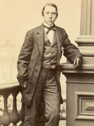 Civil War Cdv Handsome Young Man By C D Fredricks Of York City