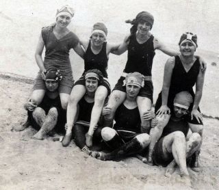 1924 Olcott Beach Ny All The Ladies Double Decker Affectionate Bathing Beauties