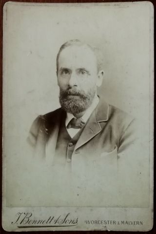 J.  Bennett & Sons.  Worcester & Malvern.  Large Cdv Photograph Of Man 1896