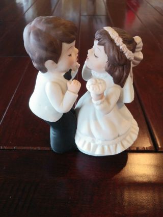 Lefton Vintage Wedding Cake Topper,  Porcelain Kissing Bride & Groom Figurine