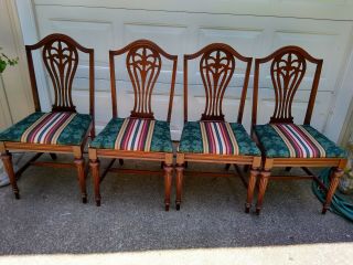 Set Of 4 Mahogany Dining Room Chairs