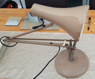 Vintage/retro Beige/brown Anglepoise Multi Angle Desk Lamp.