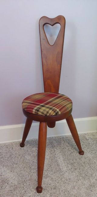 Vtg 3 Legged Wooden Spinning Chair Milking Stool Country Carved Heart Plaid Seat