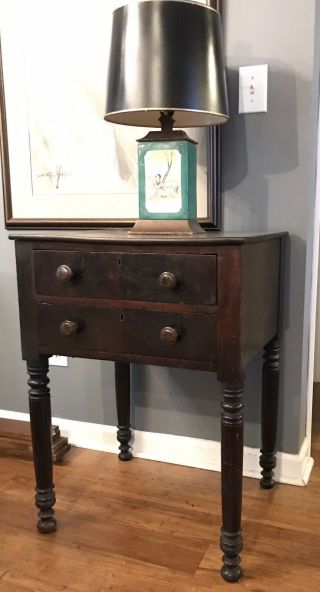 Antique 19th C Federal Mahogany 2 Drawer Nightstand / Work Table Turned Legs
