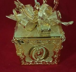 Danbury Gold Plated Christmas Ornament Christmas Gift Box Cut Out.