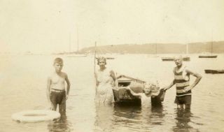 Kj46 Vtg Photo Setauket Long Island,  Family Swim Boat,  Life Ring C 1937