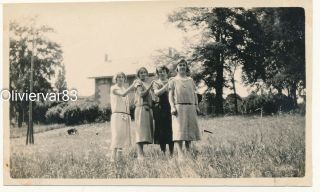 Vintage Photo - Group Of 4 Women Standing In A Row