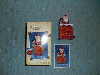 Hallmark Collector Ornament 2004 Pop Goes the Santa 2 Jack in the box musical 2