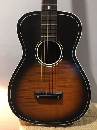 Vintage Silvertone Model 319 Acoustic Guitar,  Sunburst,  USA 2