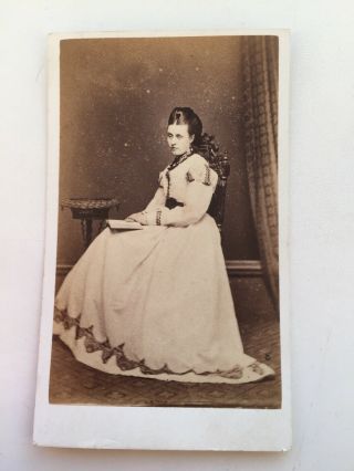 Antique Victorian / Edwardian Cabinet Photo By T.  W.  Gough - Lady Seated