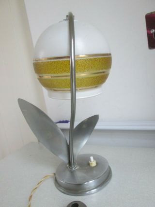 Vintage 40/50 ' s chrome flower table lamp with glass shade 3