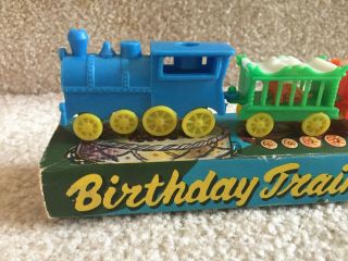 VINTAGE PLASTIC CIRCUS TRAIN BIRTHDAY CANDLE HOLDER CAKE TOPPER 2