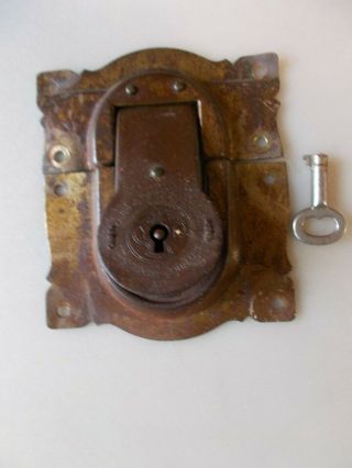 Antique Steamer Trunk Parts Yale& Towne Lock W/key