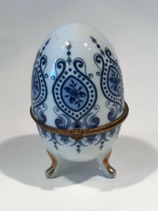 Vintage Blue And White Porcelain Egg Trinket Box W/ Hinged Lid 3.  5 " Tall