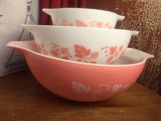 Set Of 3 Vtg Pyrex Pink Gooseberry Cinderella Nesting Mixing Bowls 441 442 444
