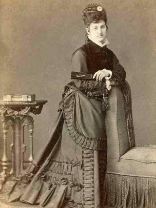 1870s Cdv Full Figure Lady By Abdullah Brothers Of Constantinople