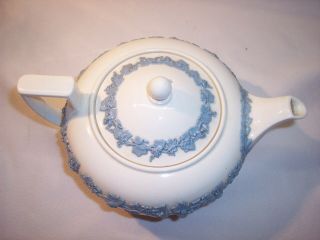 Vintage Wedgwood England Queensware Embossed Teapot Tea Pot Lavender on Cream 3