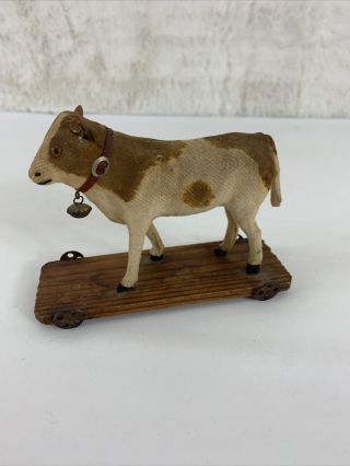 Very Well Made Antique / Vintage Cow Pull Toy / Cow Folk Art Lifelike