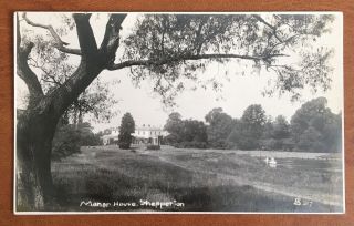 Vintage Middlesex Postcard - Manor House,  Shepperton - C1925 (hp)