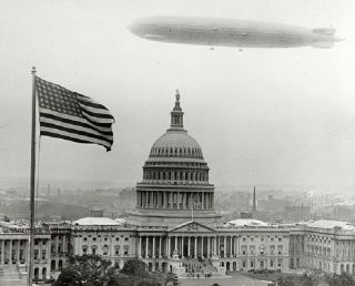 Lz 127 Graf Zeppelin Over Us Capitol 1927 Blimp Washington Dc 8x10 Photo 62