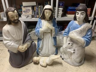 Rare Vintage Beco Blow Mold Nativity 34”shepherd Holding Lamb Jesus Mary Joseph