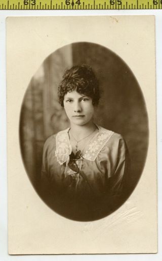 Vintage 1918 Rppc Photo / Lovely Young Lady In Sepia Oval Minnie Fawcett Calgary