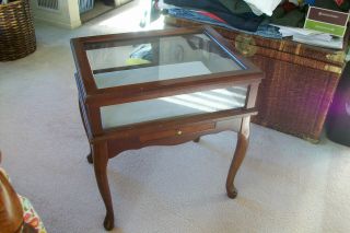 Vintage Display Case Curio Table.  Wood And Glass.  Counter Display Case