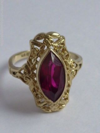 Gorgeous Vintage 10k Yellow Gold Marquise Shape Red Stone Ring - Size 6
