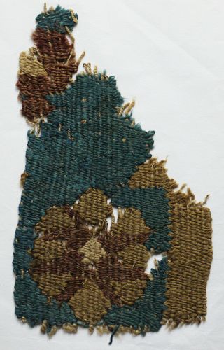 9 - 10c Fustat (fostat) Ruins Excavated Textile Fragment - Flower Pattern,  Egypt
