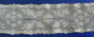 A 112 " (284cm) Length Of 18th Century Valencienne Lace With Mirror Design