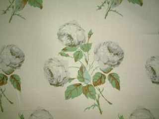 Colefax & Fowler Fabric Bowood - Classic Linen Grey/green