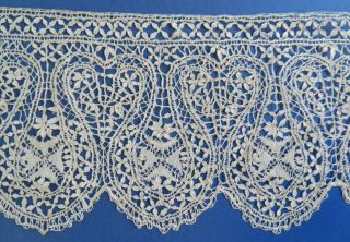 A 203 " (515 Cm) Length Of Antique Maltese Silk Lace - 5 1/4 " (13.  5cm)