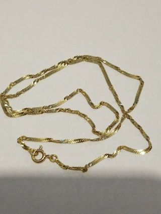 Vintage 18k (750) Solid Yellow Gold Swirl Chain Necklace.  Italy.