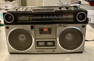 Vintage Sanyo M 9990 Boombox Am/fm Cassette Radio 4 Parts Only