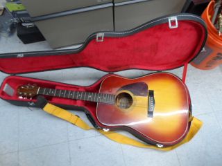 Fender F - 220 Sb Sunburst Acoustic Guitar W/ Carrying Case