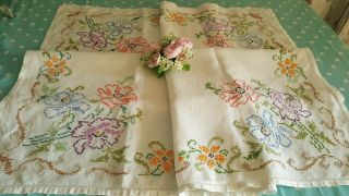 Floral Vintage 100 Pure Linen Hand Embroidered Tablecloth 42 " Square
