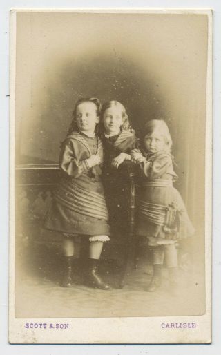 Antique Cdv Photograph Of Three Little Victorian Sisters By Scott Carlisle D2