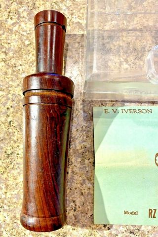 VINTAGE 1950s IVERSON ROSEWOOD DUCK CALL MODEL RZ,  PAMPHLET REED & CORK 2