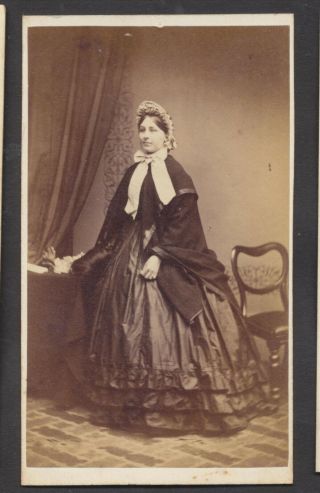 Cdv4305 Victorian Carte De Visite: Lady In Bonnet & Shawl,  Bennet,  Worcester,  18