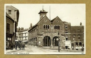 Market House,  Ross - On - Wye.  - D² - Vintage Blank Postcard