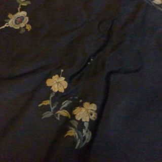 Antique 1900 ' s China Chinese Black Silk Tablecloth w/ Embroidered Floral Pattern 4