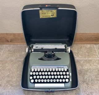 Vintage Smith - Corona Sterling Portable Typewriter 5ax 160049